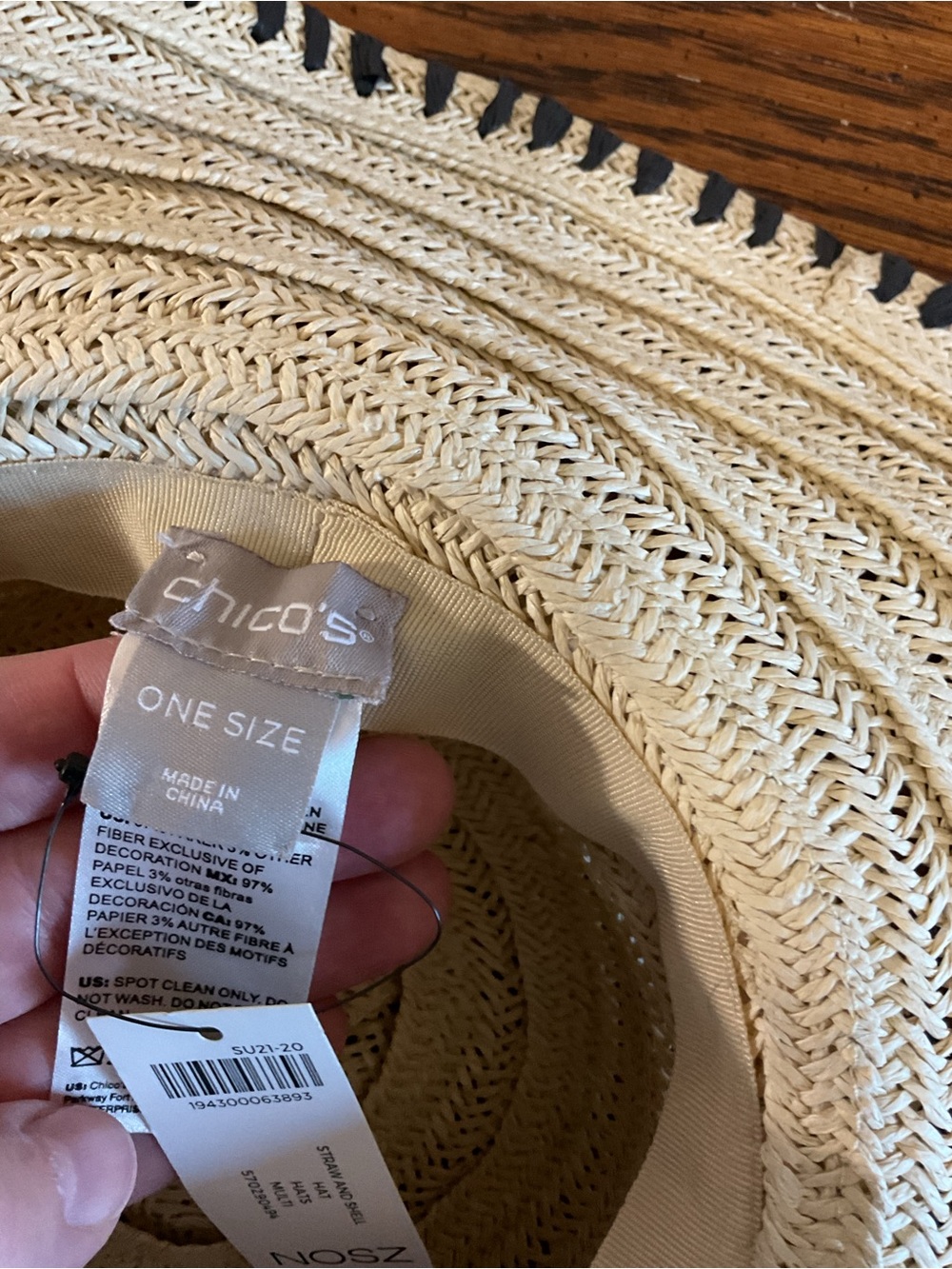 Chico’s Straw Sun Hat Cowrie Shell Trim Black Whipstitch Wide Brim Beach Resort - Picture 11 of 14